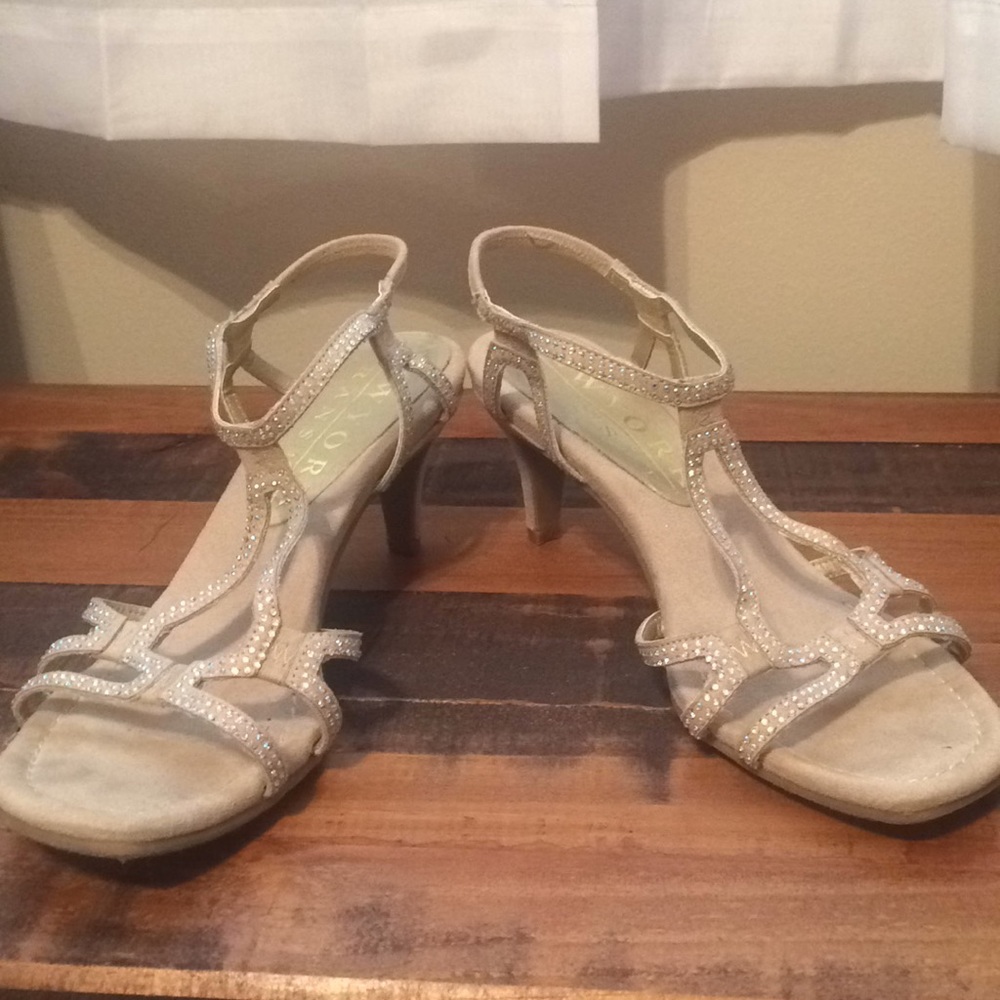 New York Transit Heel